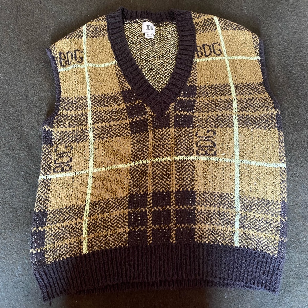 BDG sweater vest